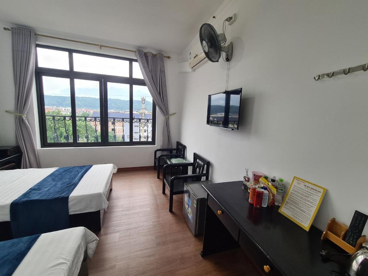 Hotel Khach San Tokyo Lao Cai Esterno foto